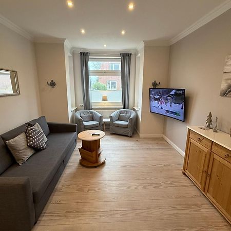 Ferienwohnung „Opa'S Tohuus“Mit Fahrraedern, Husum Husum  Buitenkant foto