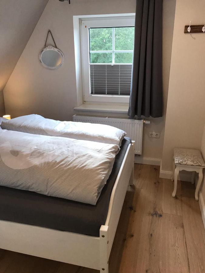 Ferienwohnung „Opa'S Tohuus“Mit Fahrraedern, Husum Husum  Buitenkant foto