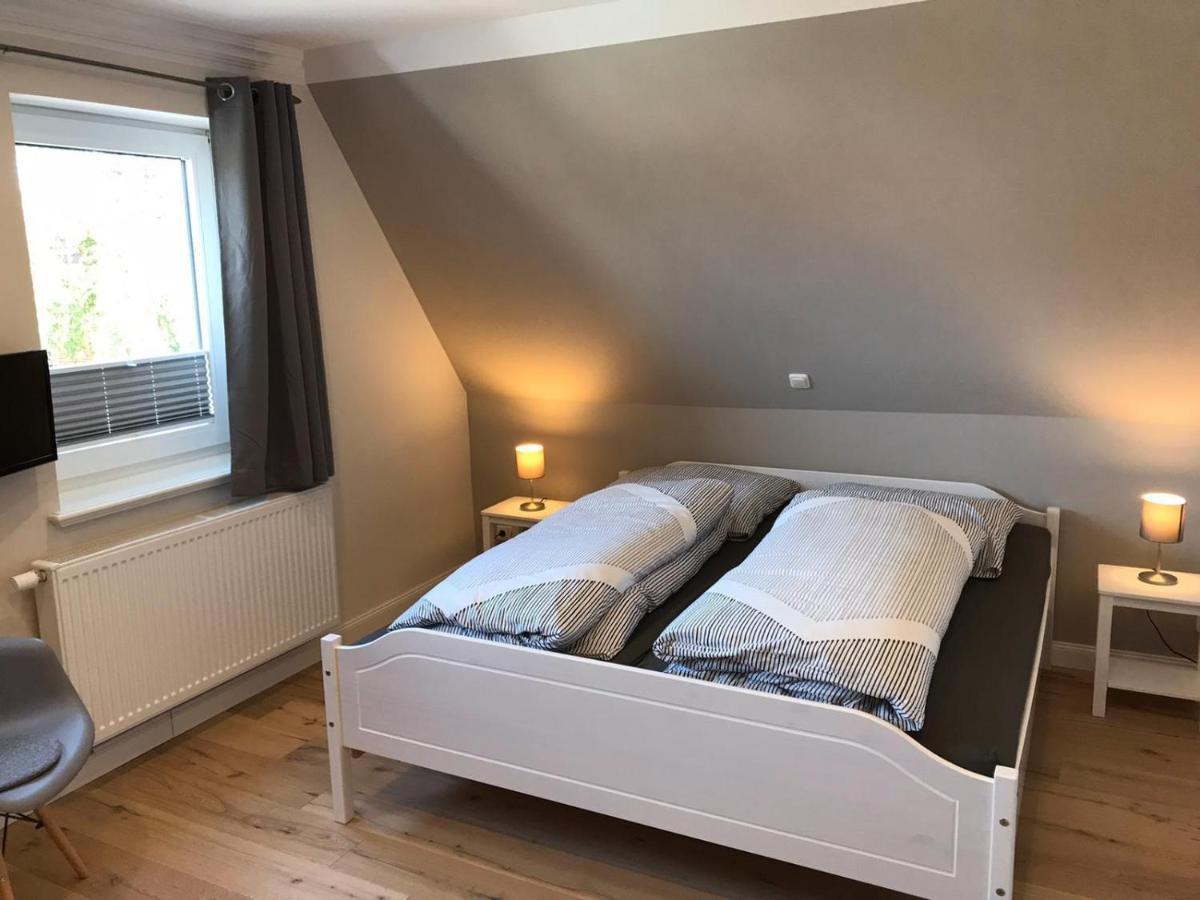 Ferienwohnung „Opa'S Tohuus“Mit Fahrraedern, Husum Husum  Buitenkant foto