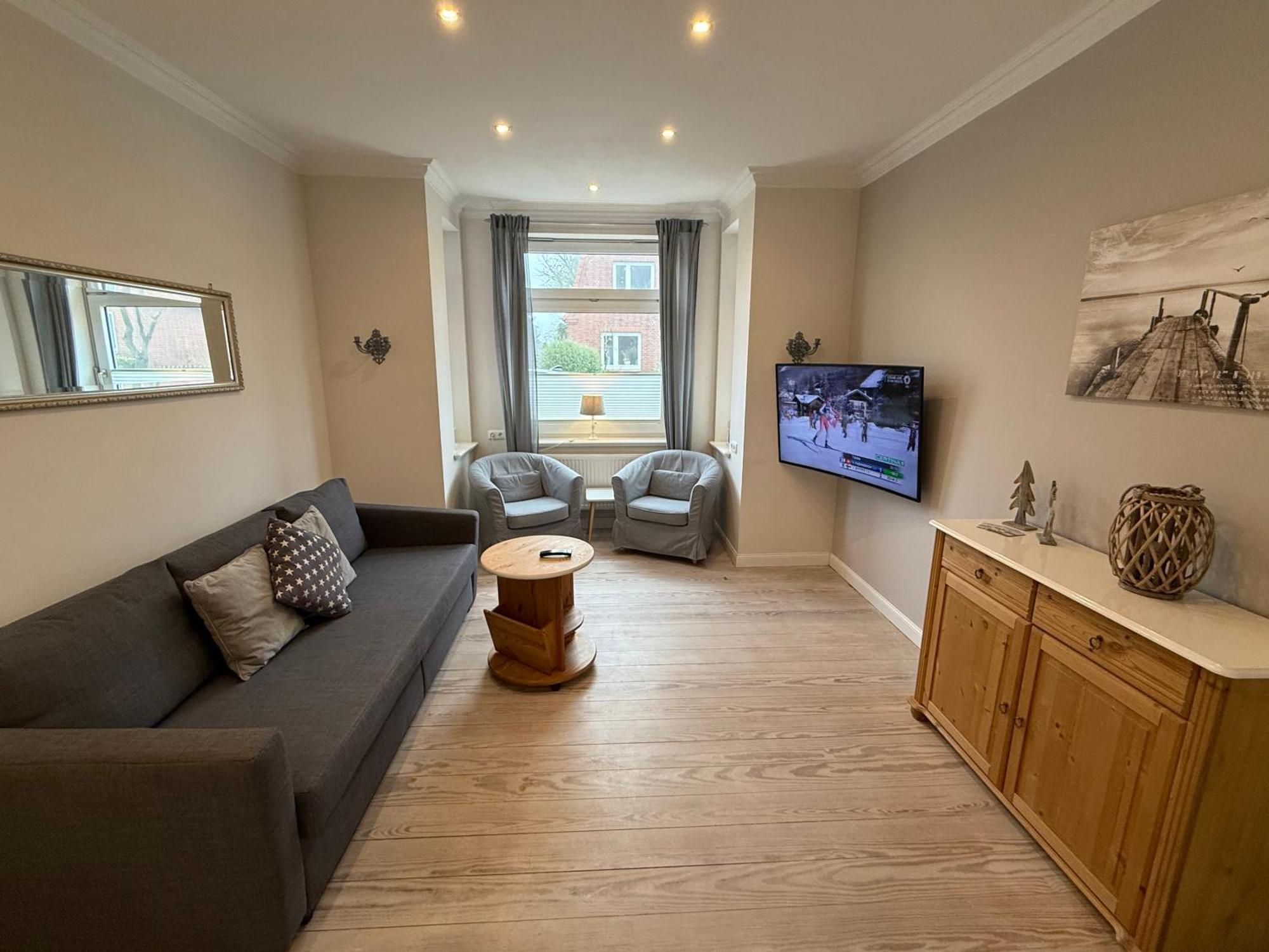 Ferienwohnung „Opa'S Tohuus“Mit Fahrraedern, Husum Husum  Buitenkant foto